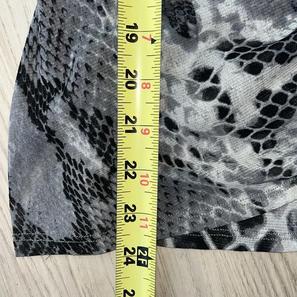 Karen Kane Sheer Snakeskin LS Top M Black/Gray Maximalist Gathered Waist USA